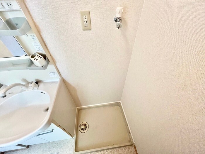 物件内観写真20　(洗濯機置場)