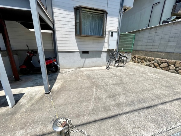 駐輪場