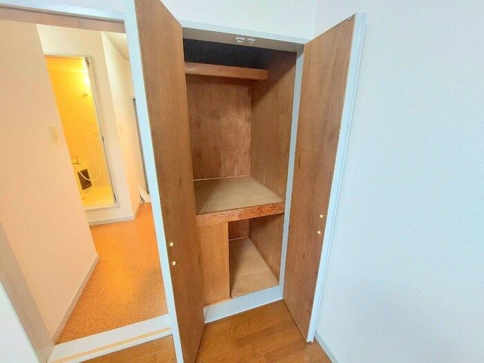 物件内観写真13　(収納)