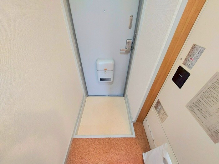 物件内観写真14　(玄関)