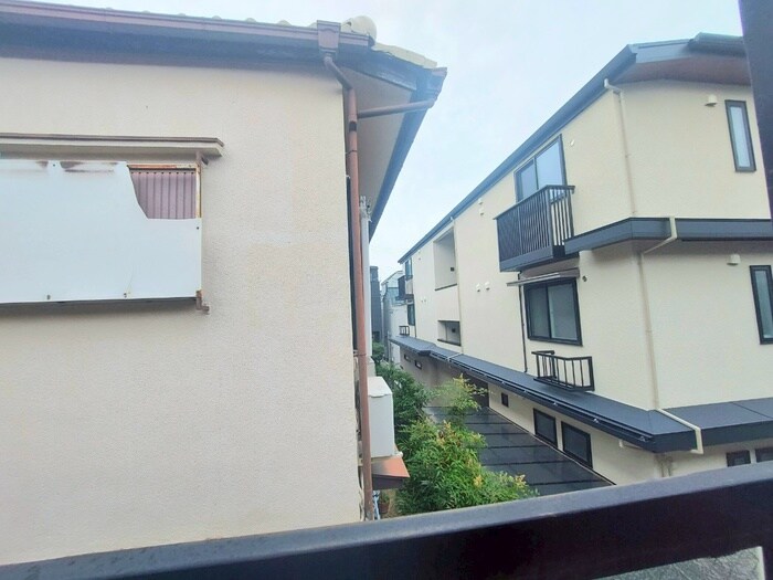 物件内観写真17　(室内からの展望)