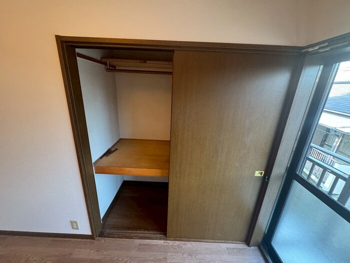 物件内観写真12　(収納)