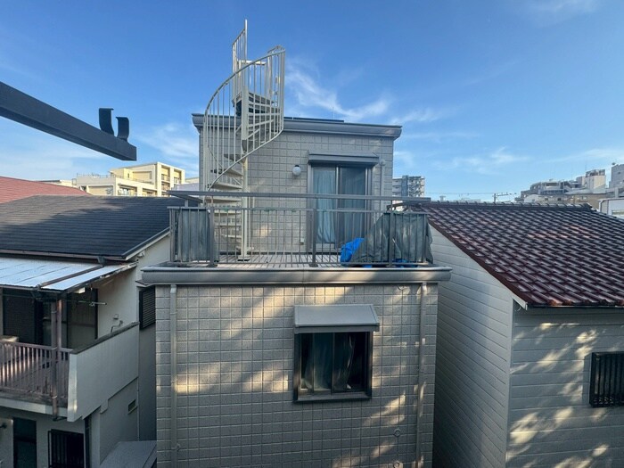 物件内観写真15　(室内からの展望)