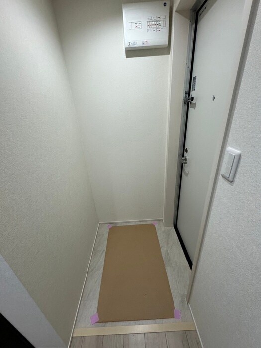 物件内観写真15　(玄関)