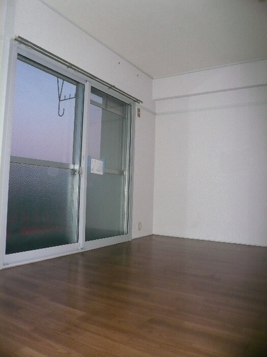 物件内観写真6　(居室)