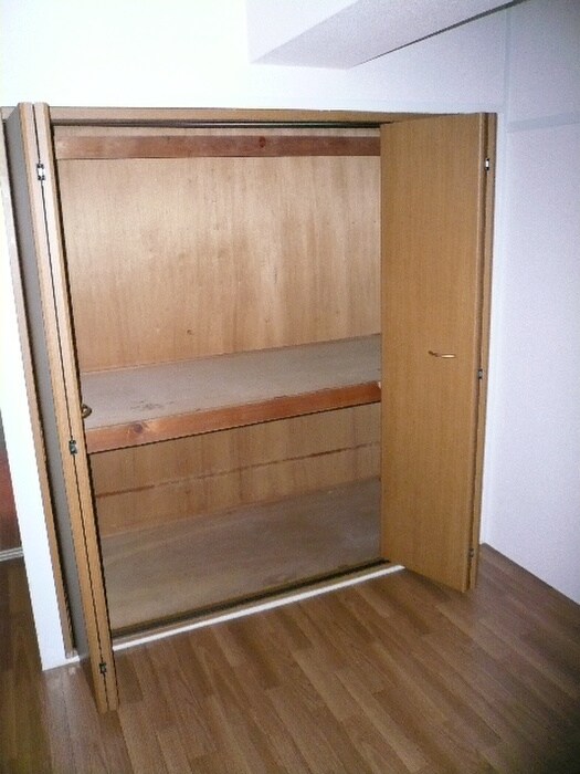 物件内観写真8　(収納)