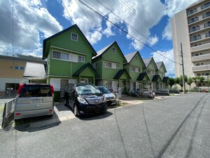 西田ハイツB棟外観写真