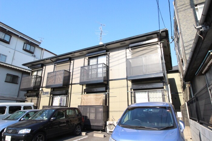 物件外観写真5　(駐車場)