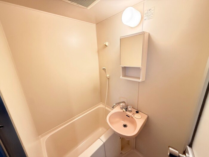 物件内観写真10　(バス／シャワールーム等)