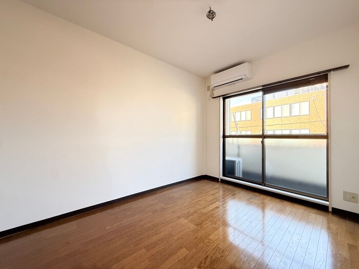 物件内観写真13　(居室)