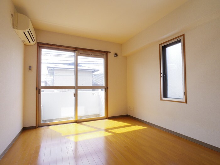 物件内観写真10　(居室)