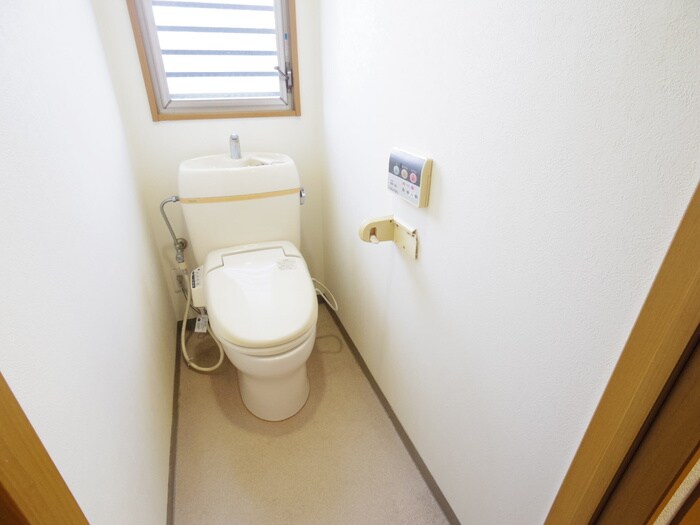 物件内観写真16　(トイレ)