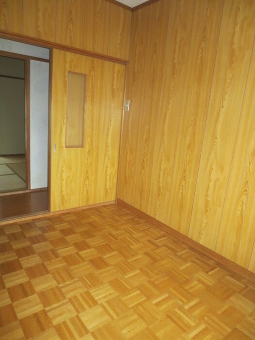 物件内観写真12　(居室)