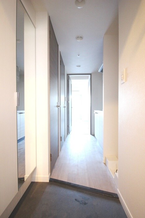 物件内観写真16　(廊下)