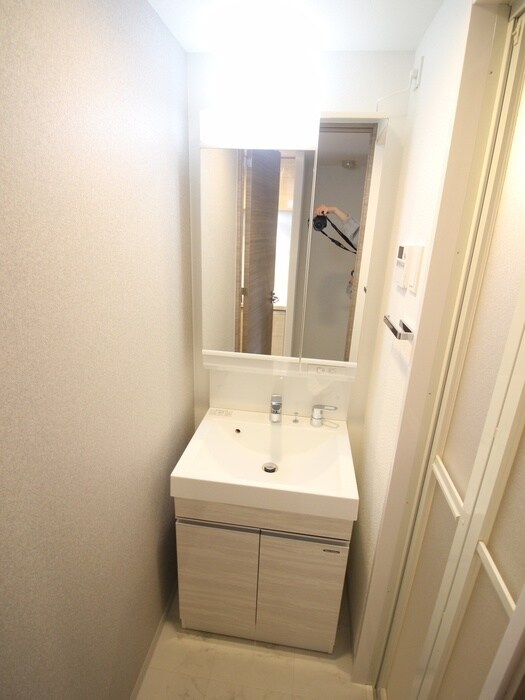 物件内観写真9　(洗面)