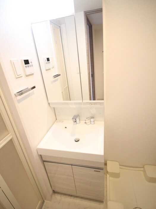 物件内観写真9　(洗面)