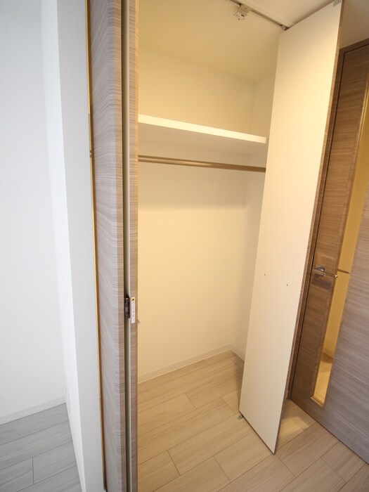 物件内観写真12　(収納)