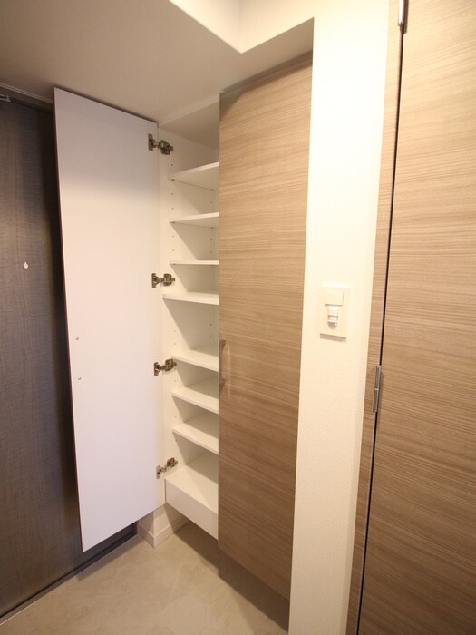 物件内観写真16　(靴箱)