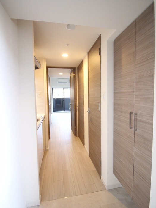 物件内観写真18　(廊下)