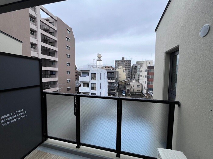 物件内観写真16　(室内からの展望)