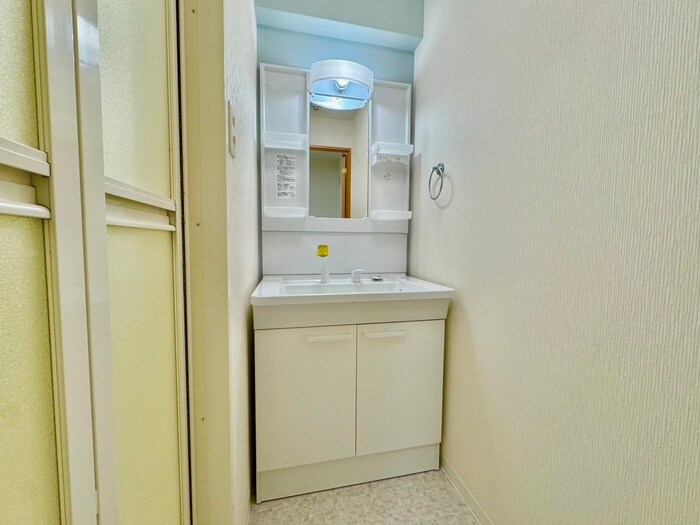 物件内観写真11　(洗面)