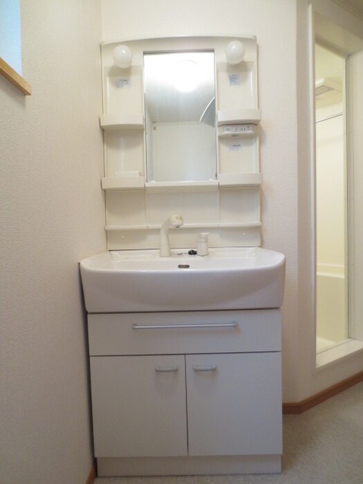 物件内観写真10　(洗面)