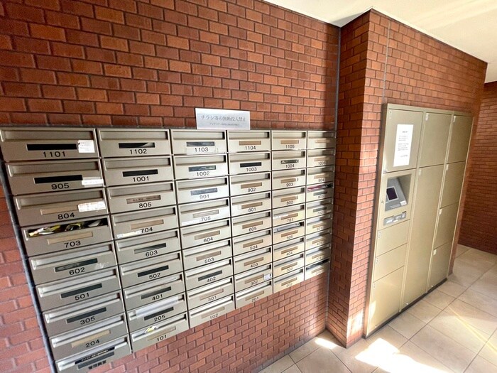 物件外観写真4　(建物設備)