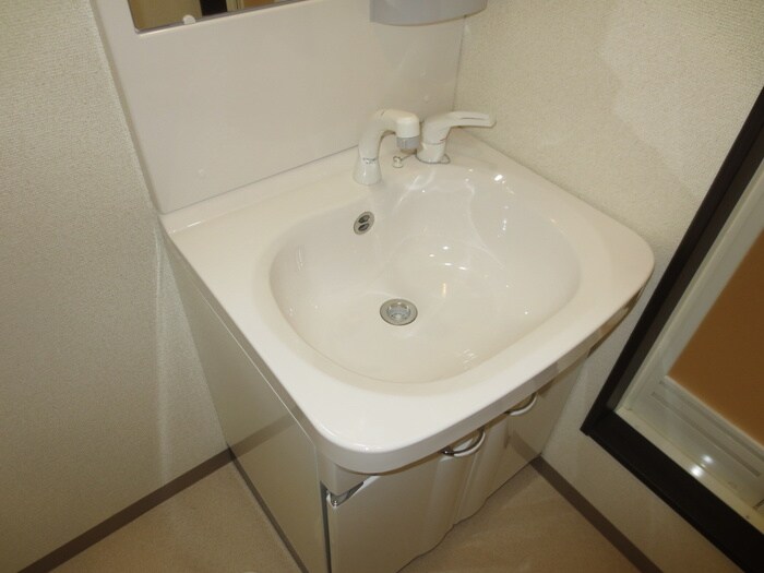 物件内観写真8　(洗面)