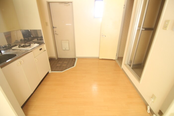 物件内観写真13　(廊下)