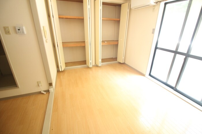 物件内観写真17　(居室)