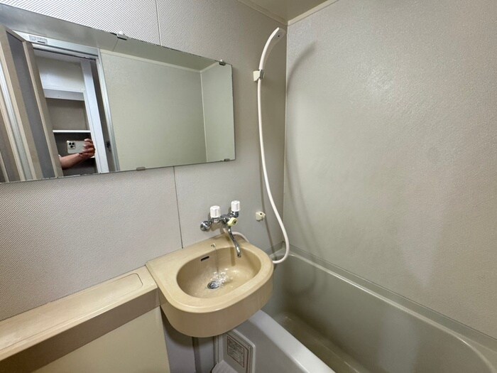 物件内観写真5　(洗面)