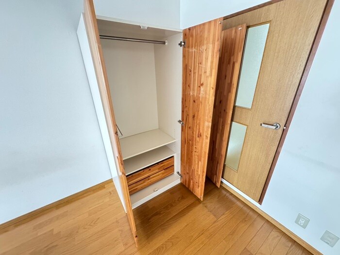 物件内観写真8　(収納)