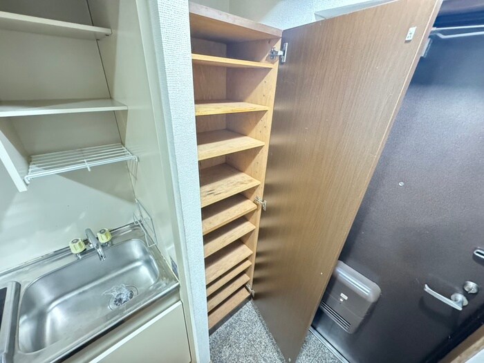 物件内観写真11　(靴箱)