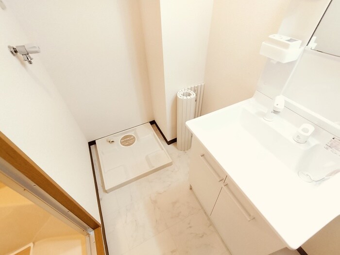 物件内観写真20　(洗濯機置場)