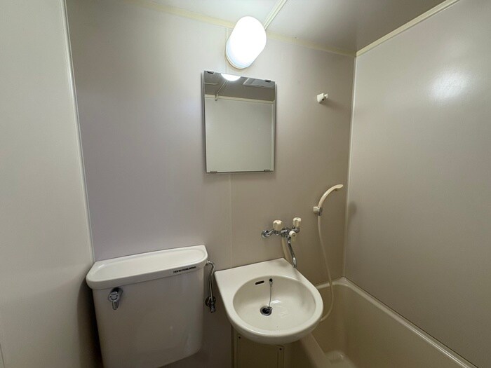 物件内観写真4　(洗面)