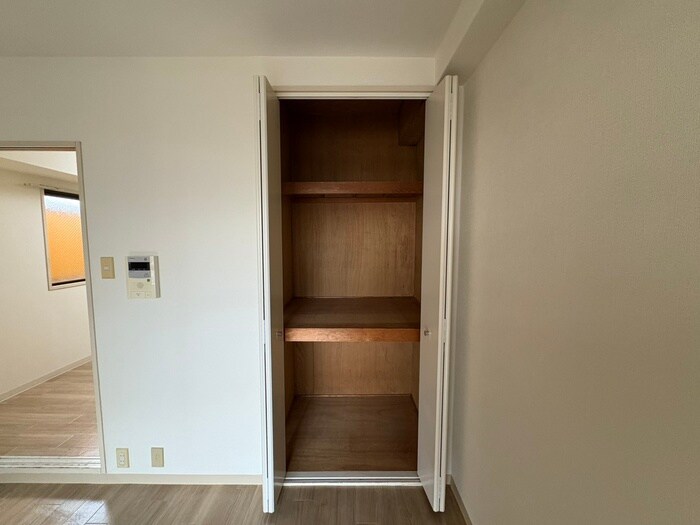 物件内観写真8　(収納)
