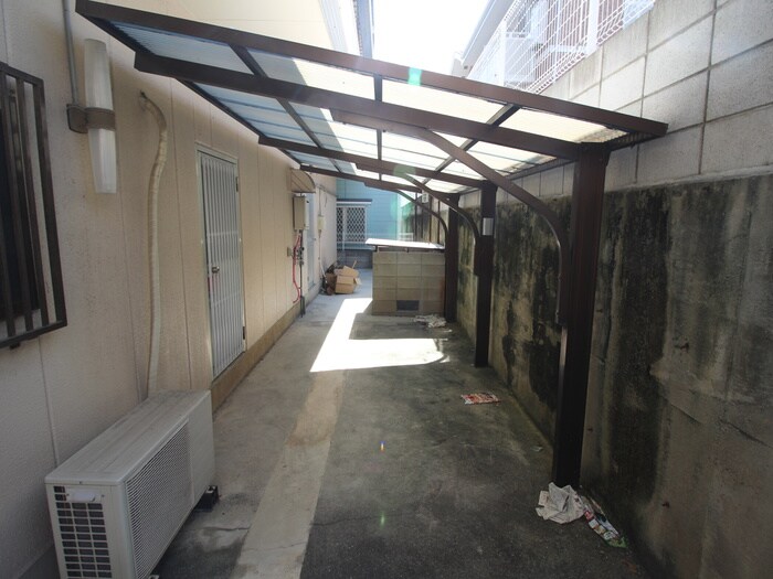 物件外観写真2　(駐輪場)
