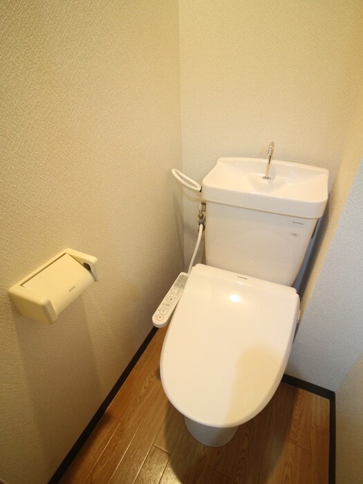 物件内観写真10　(トイレ)