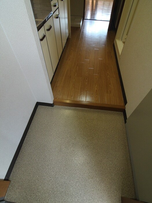 物件内観写真17　(廊下)