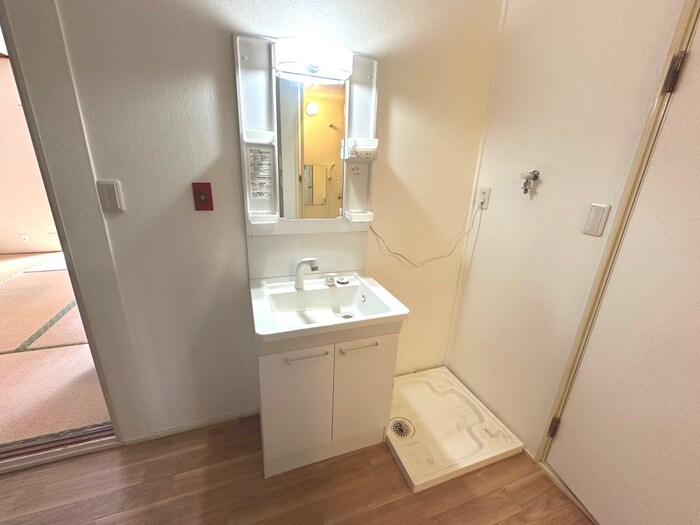 物件内観写真9　(洗面)