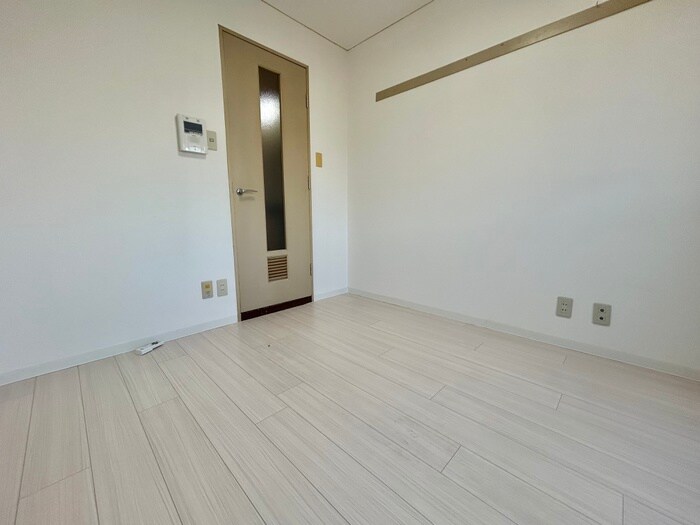 物件内観写真12　(居室)