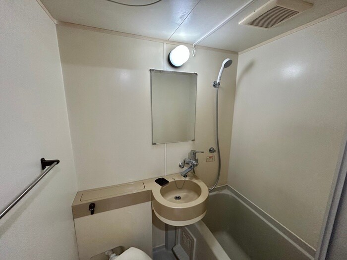 物件内観写真16　(洗面)