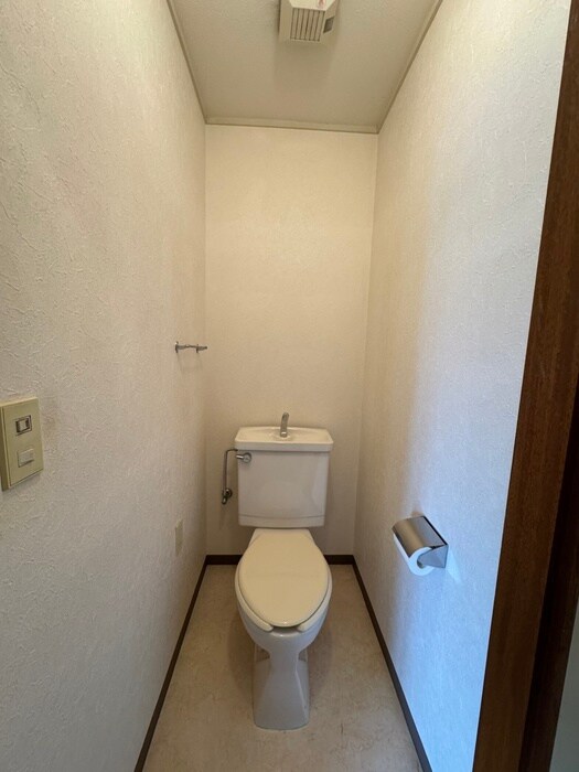 物件内観写真13　(トイレ)