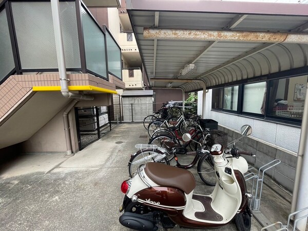駐輪場