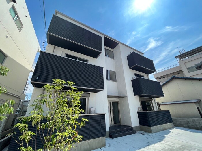 物件外観写真2　(外観写真)