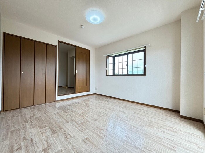 物件内観写真9　(居室)