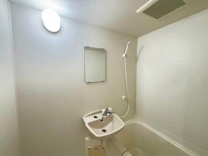 物件内観写真13　(洗面)