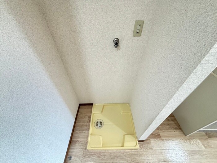 物件内観写真20　(洗濯機置場)