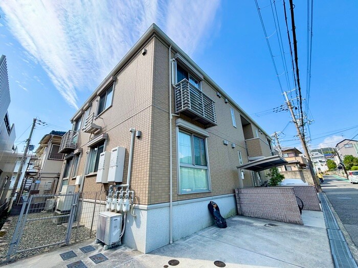 物件外観写真1　(外観写真)