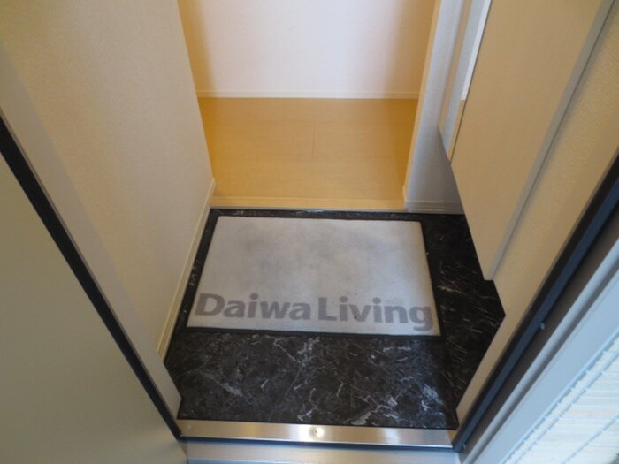 物件内観写真19　(玄関)